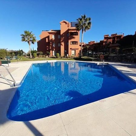 Apartamento Espacioso Muy Tranquilo Con Piscinas Y Jardines Cercano A La Playa Эстепона Экстерьер фото
