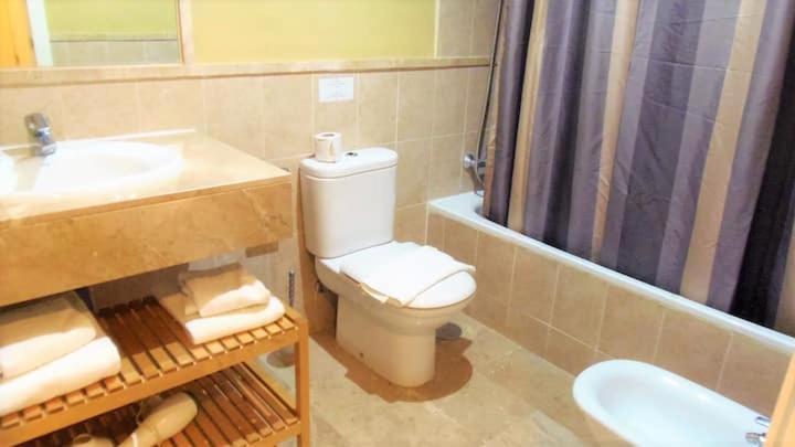 Apartamento Espacioso Muy Tranquilo Con Piscinas Y Jardines Cercano A La Playa Эстепона Экстерьер фото